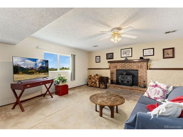 4808 Beverly Dr, Berthoud, CO 80513