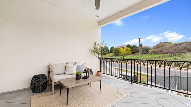 562 W DALLY DR, Alpine, UT 84004