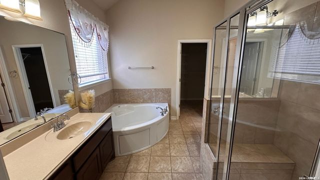 3206 BRISCOE TRL, San Antonio, TX 78253