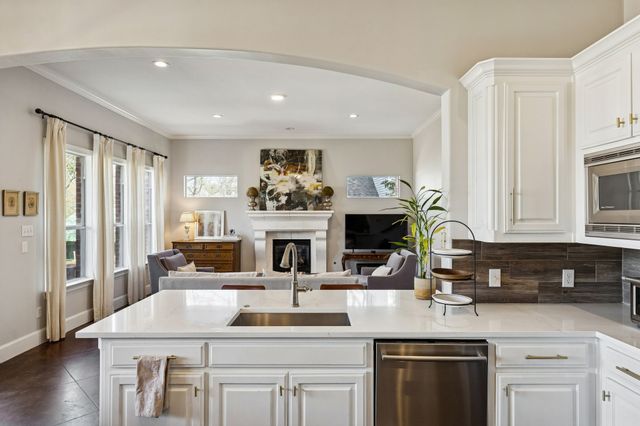 8019 Deer Trail Drive, Dallas, TX 75238