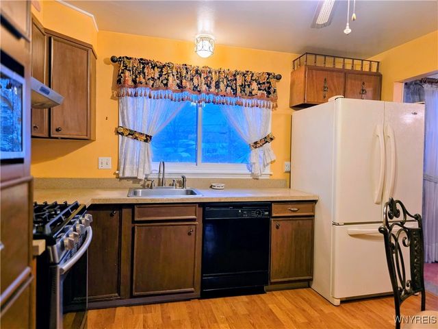 1325 Brookfield Drive, North Tonawanda, NY 14120