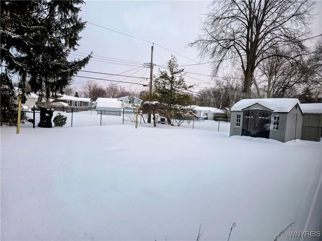 1325 Brookfield Drive, North Tonawanda, NY 14120