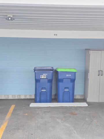 919 E Harbor View, Bay City, MI 48706