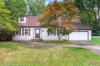 21467 Jewell Court, Grosse Ile Township, MI 48138