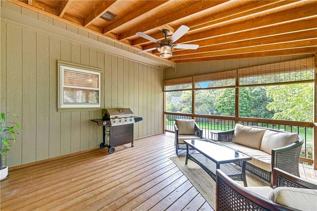 18966 W 117th Terrace, Olathe, KS 66061