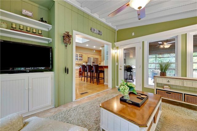 18966 W 117th Terrace, Olathe, KS 66061