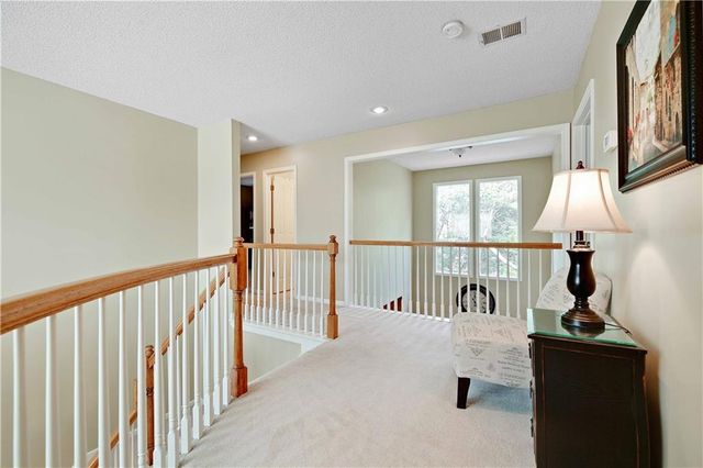 18966 W 117th Terrace, Olathe, KS 66061