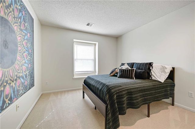 18966 W 117th Terrace, Olathe, KS 66061