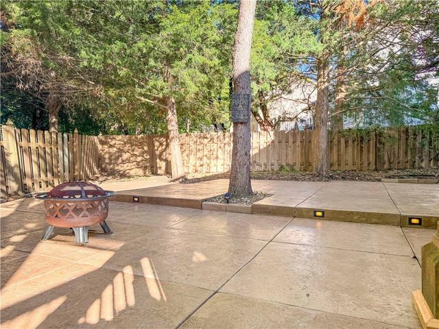 18966 W 117th Terrace, Olathe, KS 66061