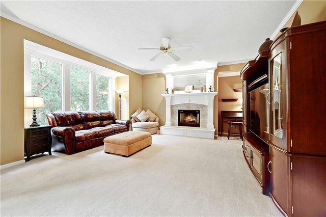 18966 W 117th Terrace, Olathe, KS 66061