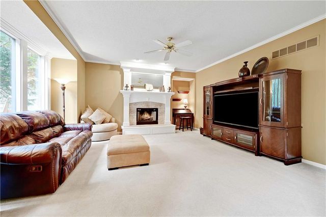 18966 W 117th Terrace, Olathe, KS 66061