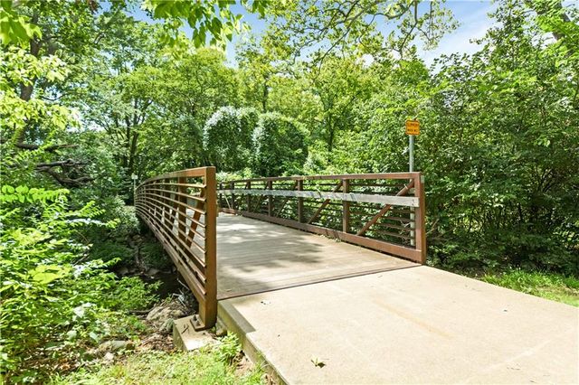 18966 W 117th Terrace, Olathe, KS 66061