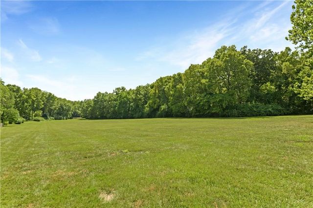 18966 W 117th Terrace, Olathe, KS 66061