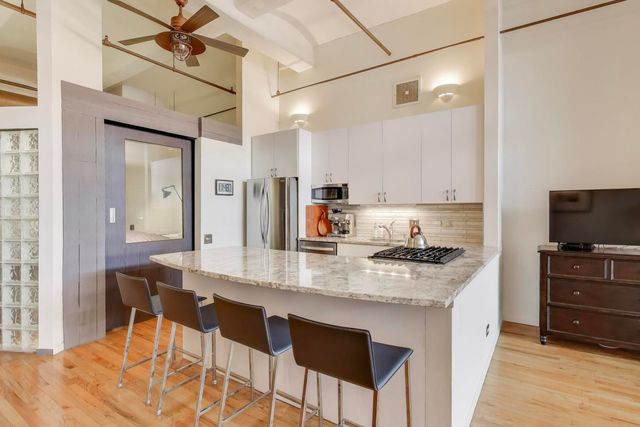 1000 W washington Boulevard 418, Chicago, IL 60607