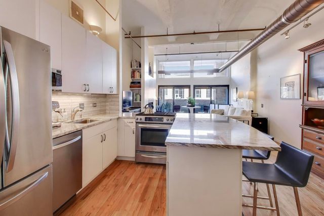 1000 W washington Boulevard 418, Chicago, IL 60607