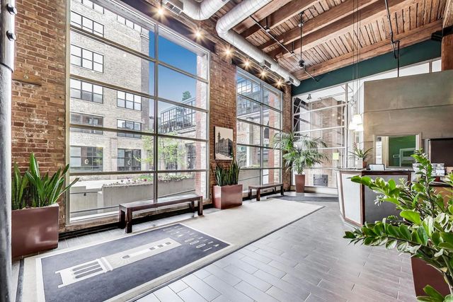 1000 W washington Boulevard 418, Chicago, IL 60607