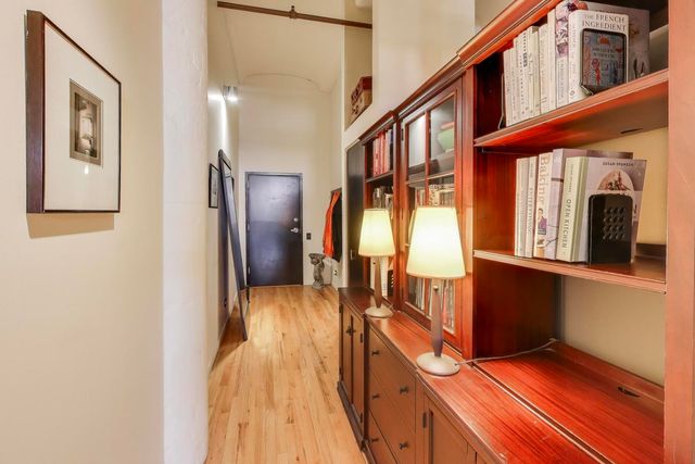 1000 W washington Boulevard 418, Chicago, IL 60607