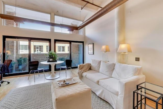 1000 W washington Boulevard 418, Chicago, IL 60607