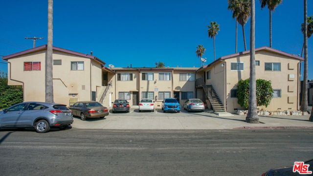 8425 S Western Avenue, Los Angeles, CA 90047
