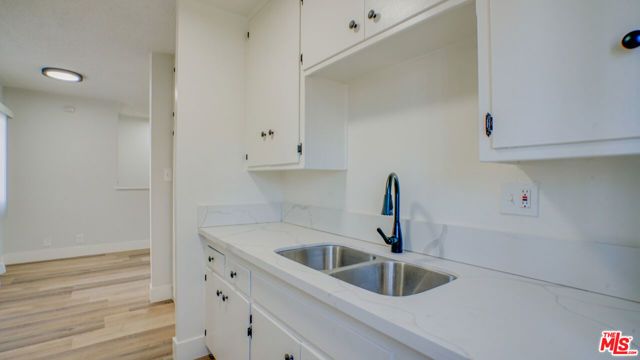 8425 S Western Avenue, Los Angeles, CA 90047