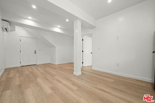 8425 S Western Avenue, Los Angeles, CA 90047