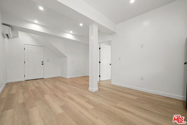 8425 S Western Avenue, Los Angeles, CA 90047