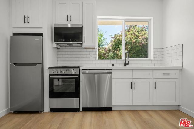 8425 S Western Avenue, Los Angeles, CA 90047