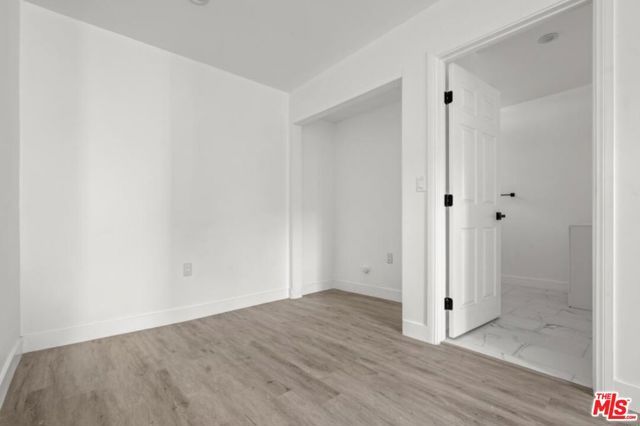 8425 S Western Avenue, Los Angeles, CA 90047