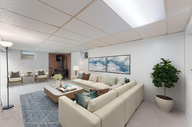 811 Pandora Drive NE, Fridley, MN 55432