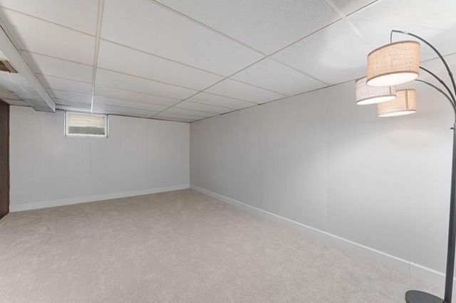 811 Pandora Drive NE, Fridley, MN 55432