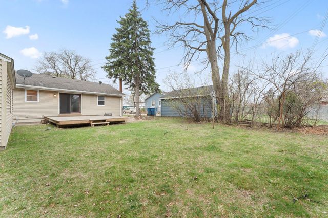 811 Pandora Drive NE, Fridley, MN 55432