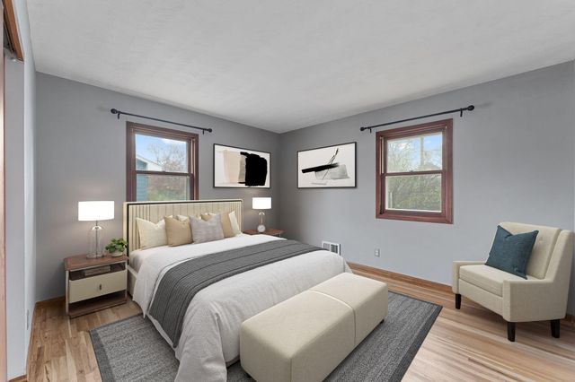 811 Pandora Drive NE, Fridley, MN 55432