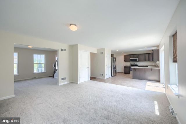 98 CLOVER RUN, Abbottstown, PA 17301