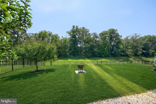 98 CLOVER RUN, Abbottstown, PA 17301