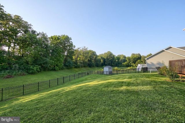 98 CLOVER RUN, Abbottstown, PA 17301