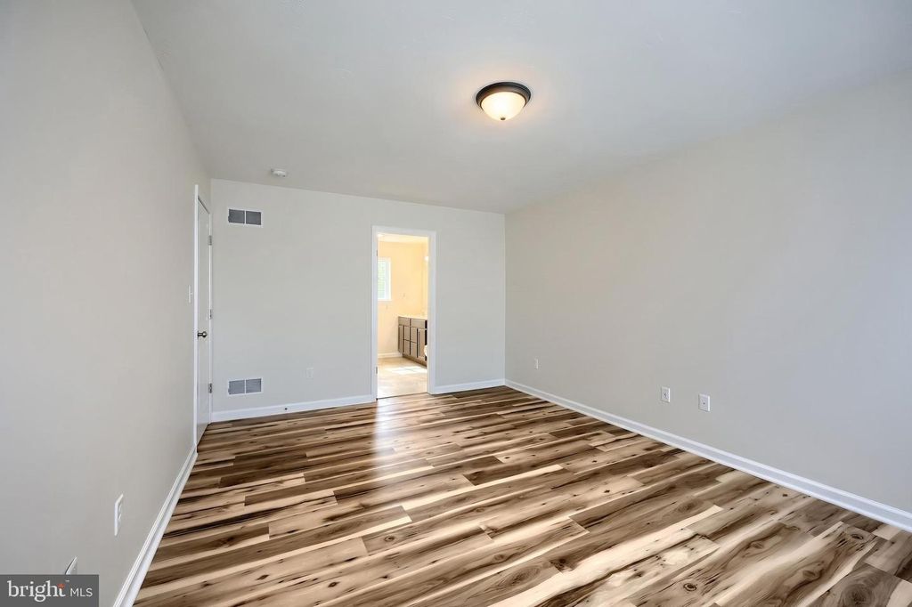 Image 28 of property listing at 98 CLOVER RUN, Abbottstown, PA 17301