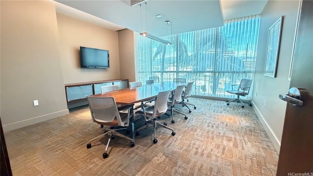 1177 Queen Street 3204, Honolulu, HI 96814