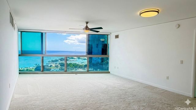 1177 Queen Street 3204, Honolulu, HI 96814