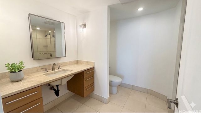 1177 Queen Street 3204, Honolulu, HI 96814