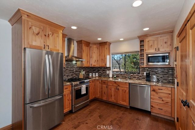 630 Villa Grove, Big Bear City, CA 92314