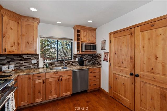 630 Villa Grove, Big Bear City, CA 92314