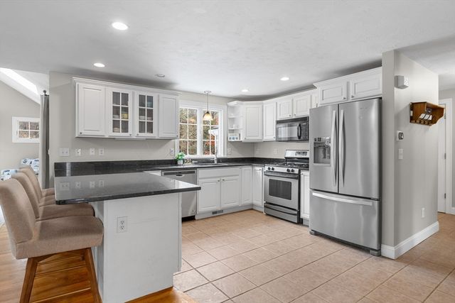 1 Anthonys Way, Mashpee, MA 02649