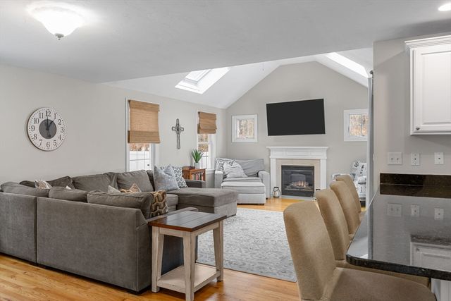 1 Anthonys Way, Mashpee, MA 02649