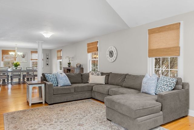 1 Anthonys Way, Mashpee, MA 02649