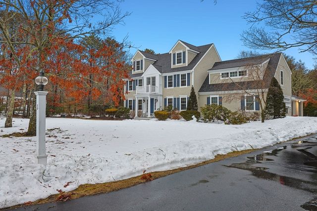 1 Anthonys Way, Mashpee, MA 02649