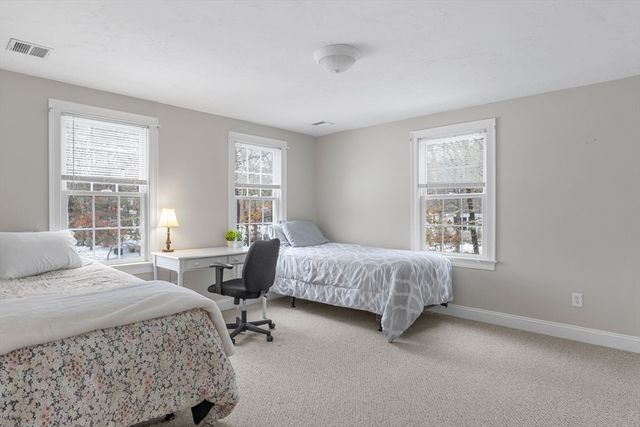 1 Anthonys Way, Mashpee, MA 02649