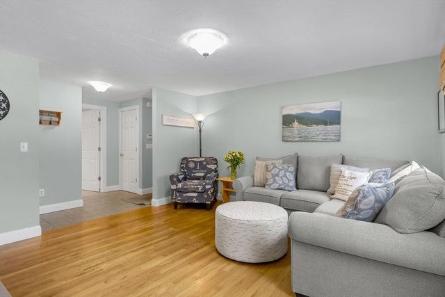 1 Anthonys Way, Mashpee, MA 02649