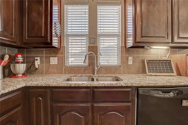 5009 Holliday Drive, Fort Worth, TX 76244