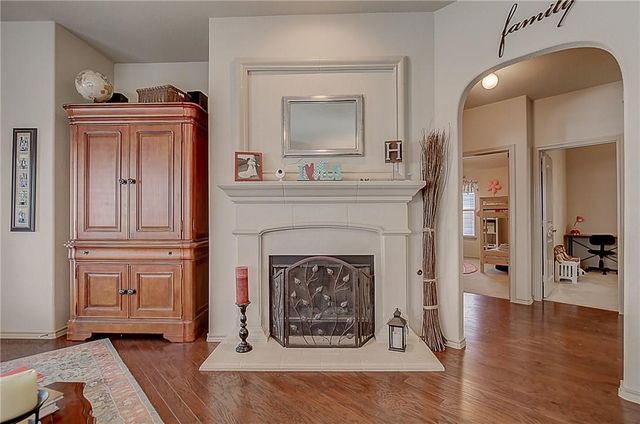 5009 Holliday Drive, Fort Worth, TX 76244