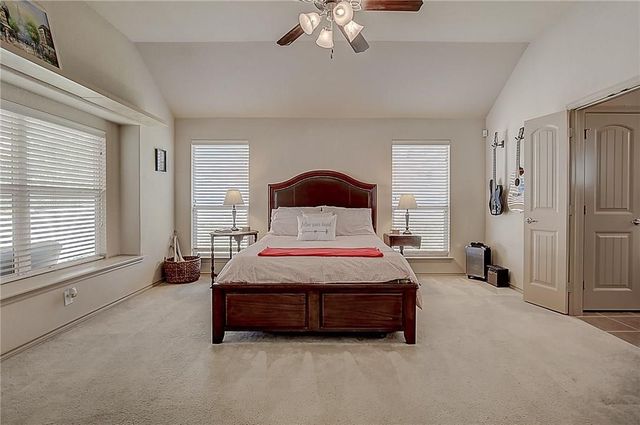 5009 Holliday Drive, Fort Worth, TX 76244